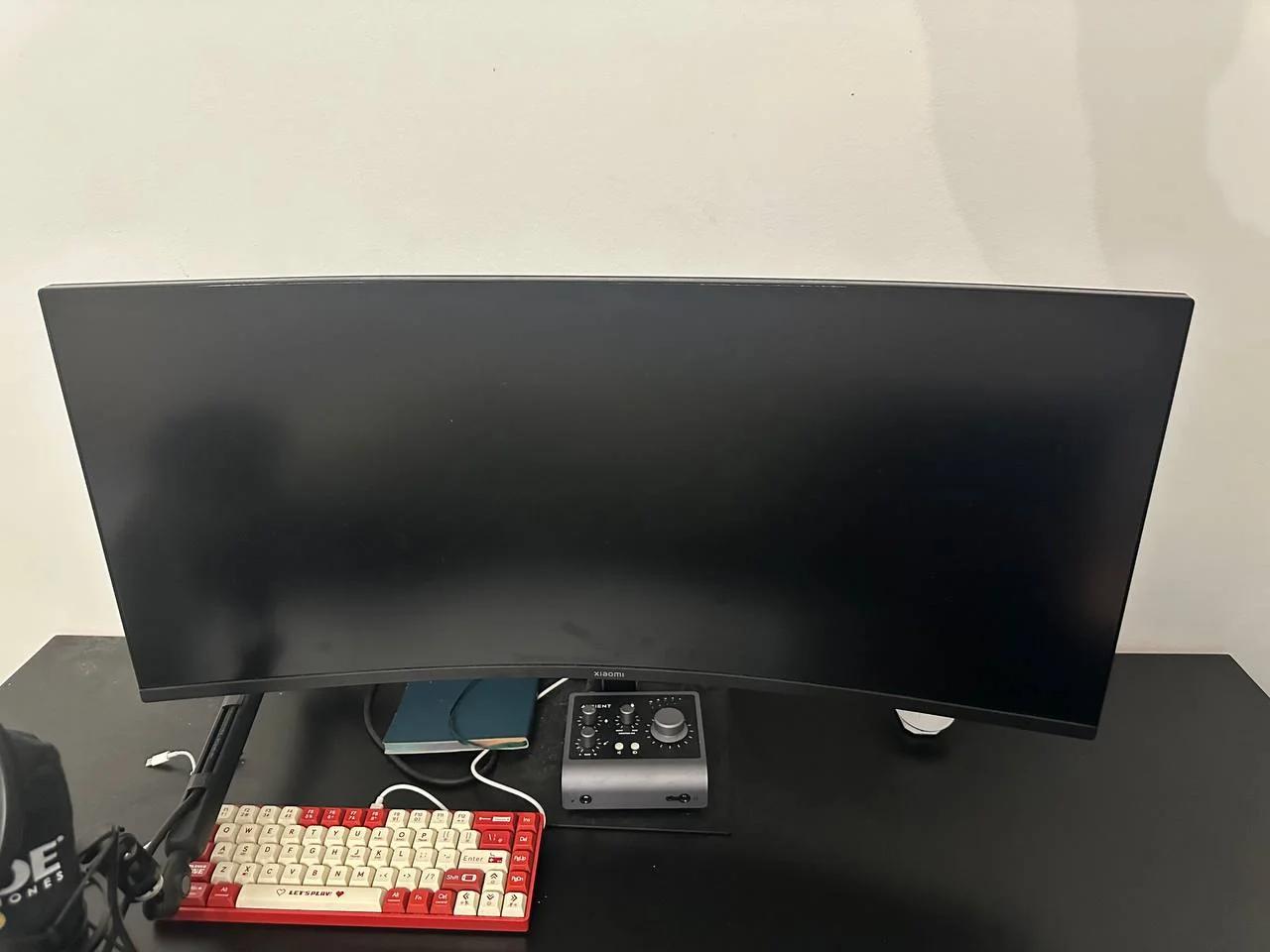 Изогнутый монитор Xiaomi 34 180Hz
