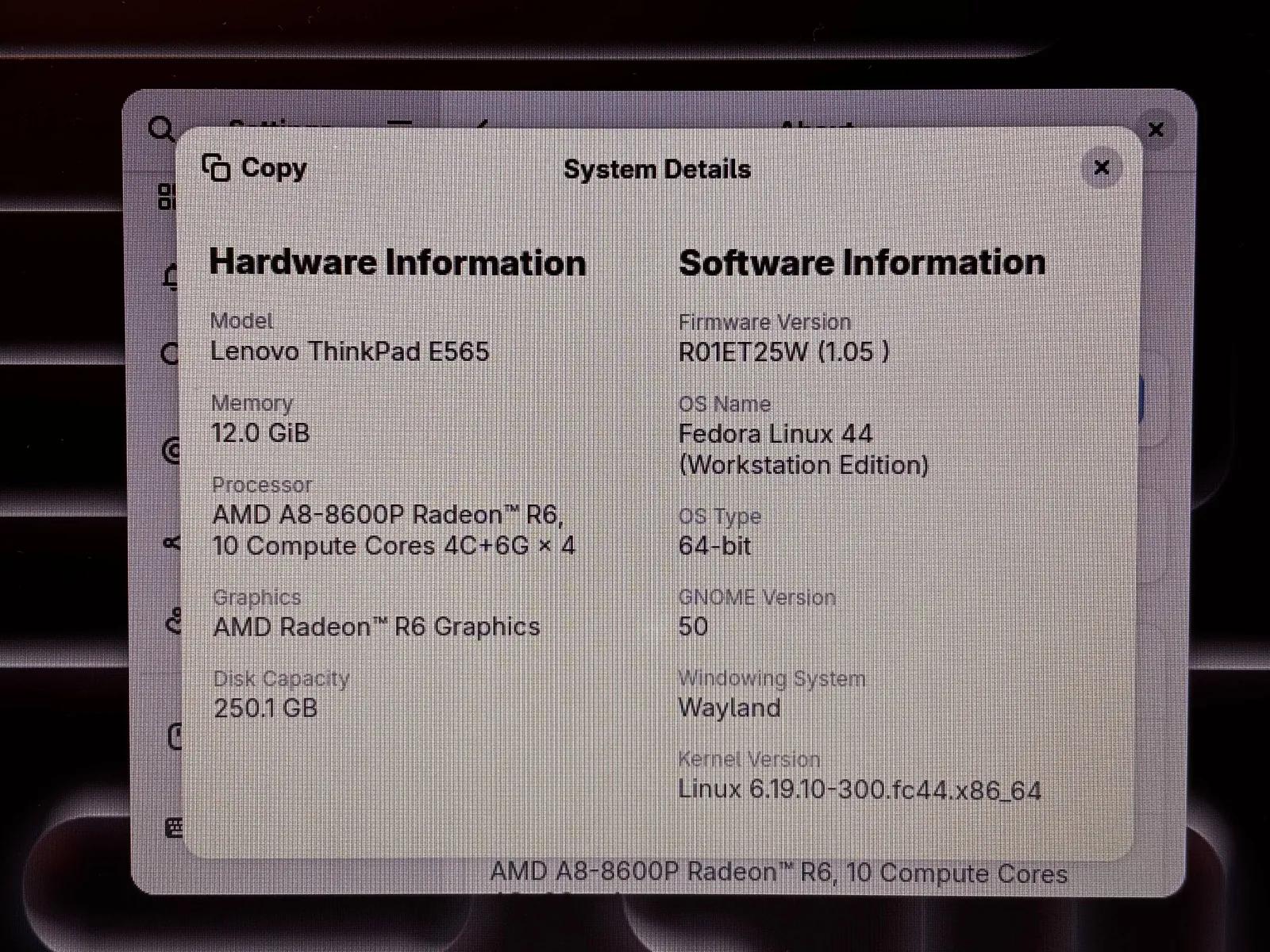 Ноутбук Lenovo ThinkPad E565 12GB SSD Белград