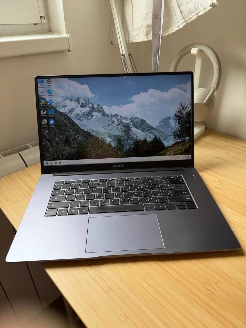 Ноутбук Honor MagicBook 15 Ryzen 5 8 ГБ 256 ГБ Белград