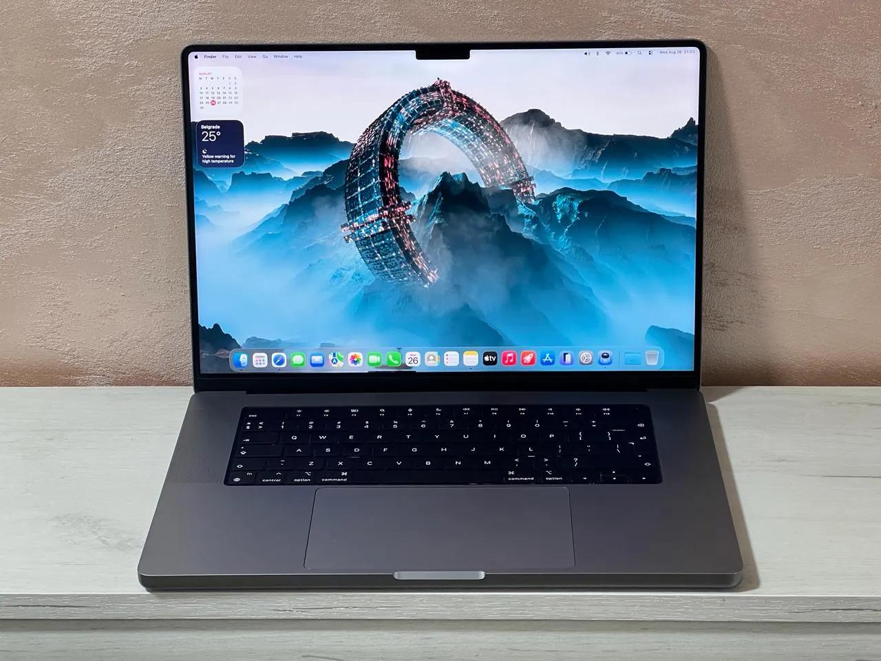 MacBook Pro 16 M1 Max 32GB 1TB 2021 Белград