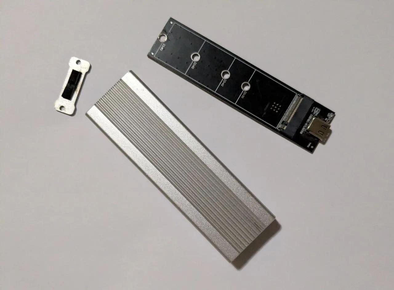 Бокс для M.2 NVMe SSD USB Type-C Белград