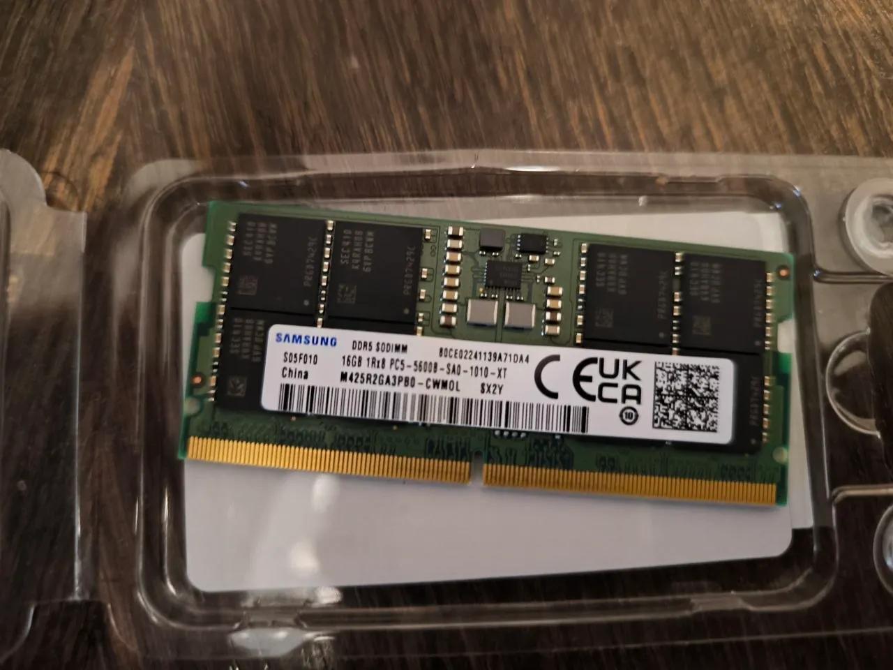 Оперативная память Samsung SODIMM DDR5 16GB 5600 МГц