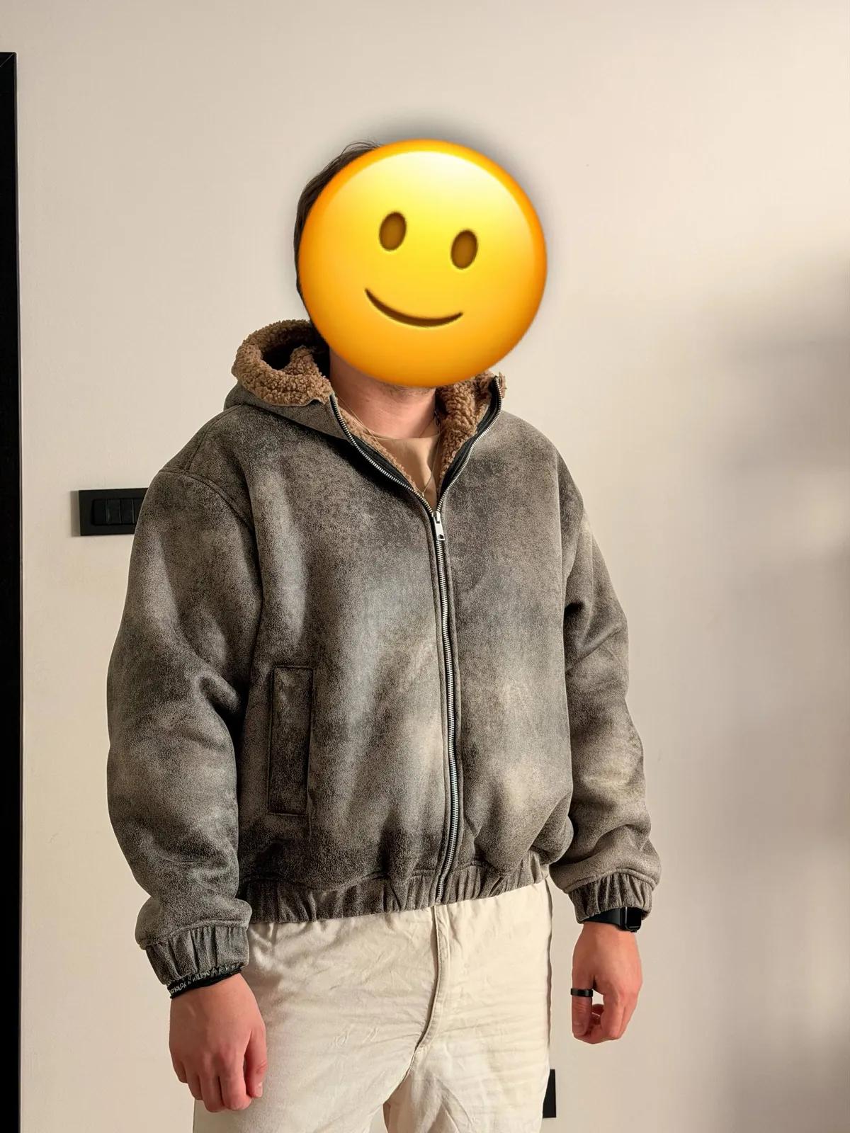 Куртка мужская Pull&Bear с искусственным мехом размер L
