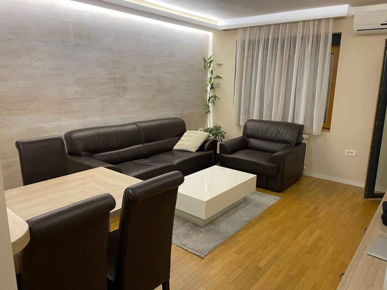 Квартира 3к 65м² Земун аренда 900 EUR