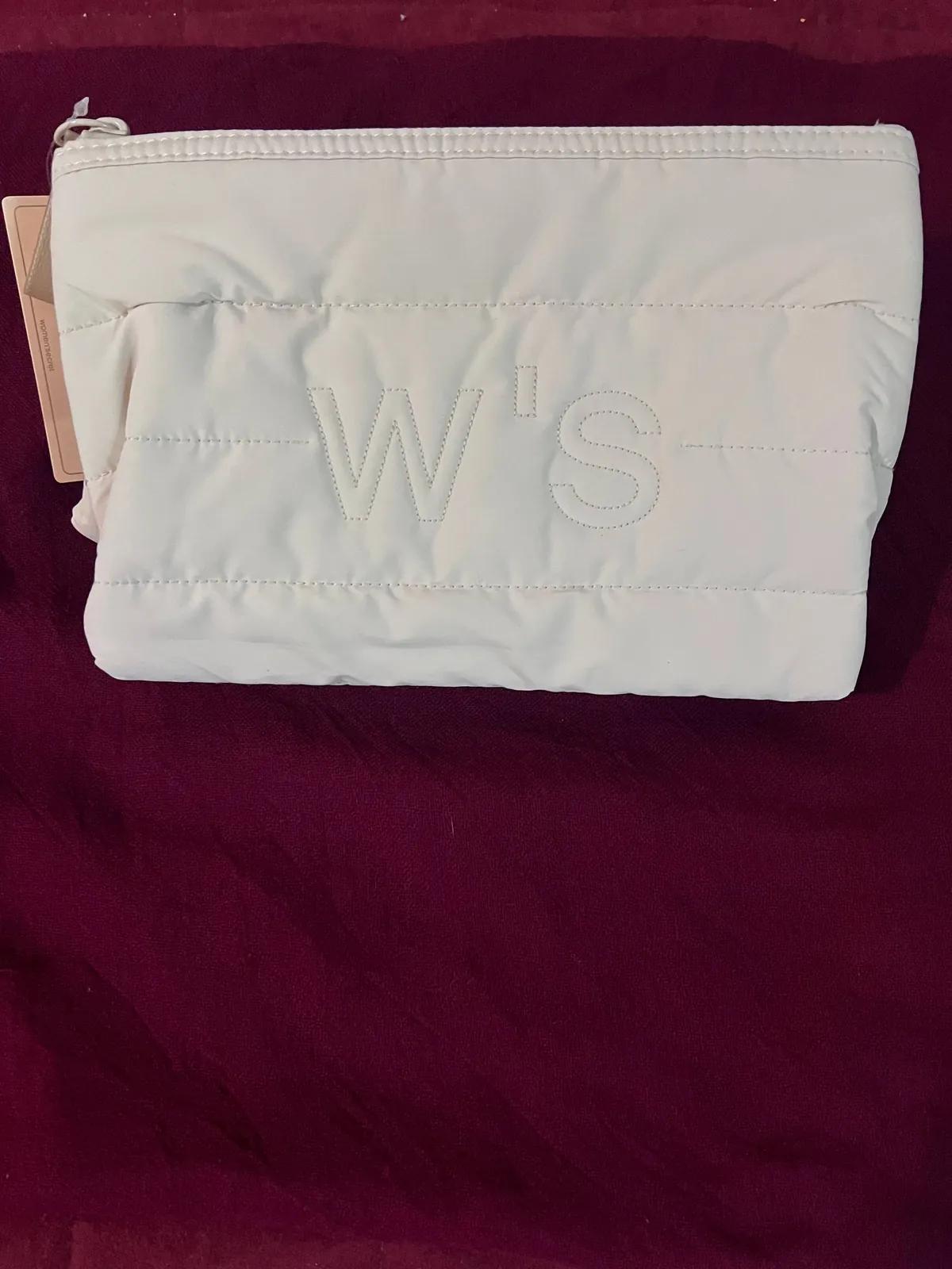 Косметичка Woman's Secret новая Белград