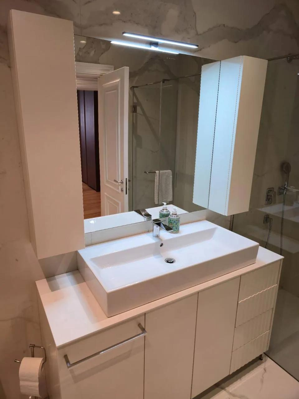 Четырёхкомнатная квартира 211 м² с парковкой во Врачаре