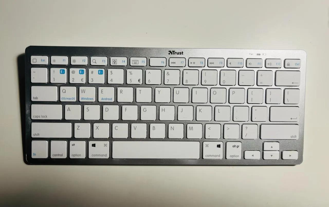 Bluetooth-клавиатура Trust для Mac и Windows Белград