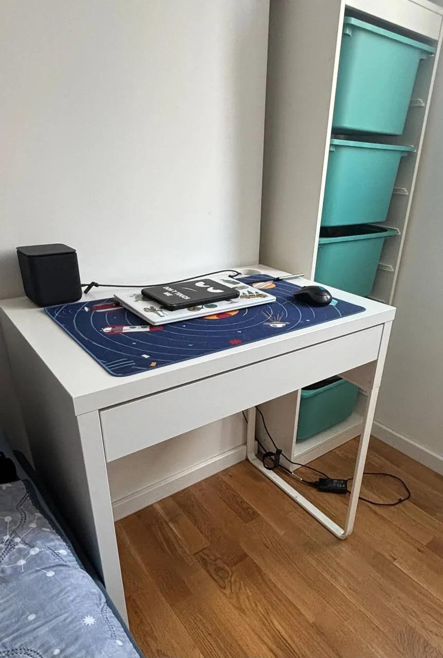 Стол IKEA Micke
