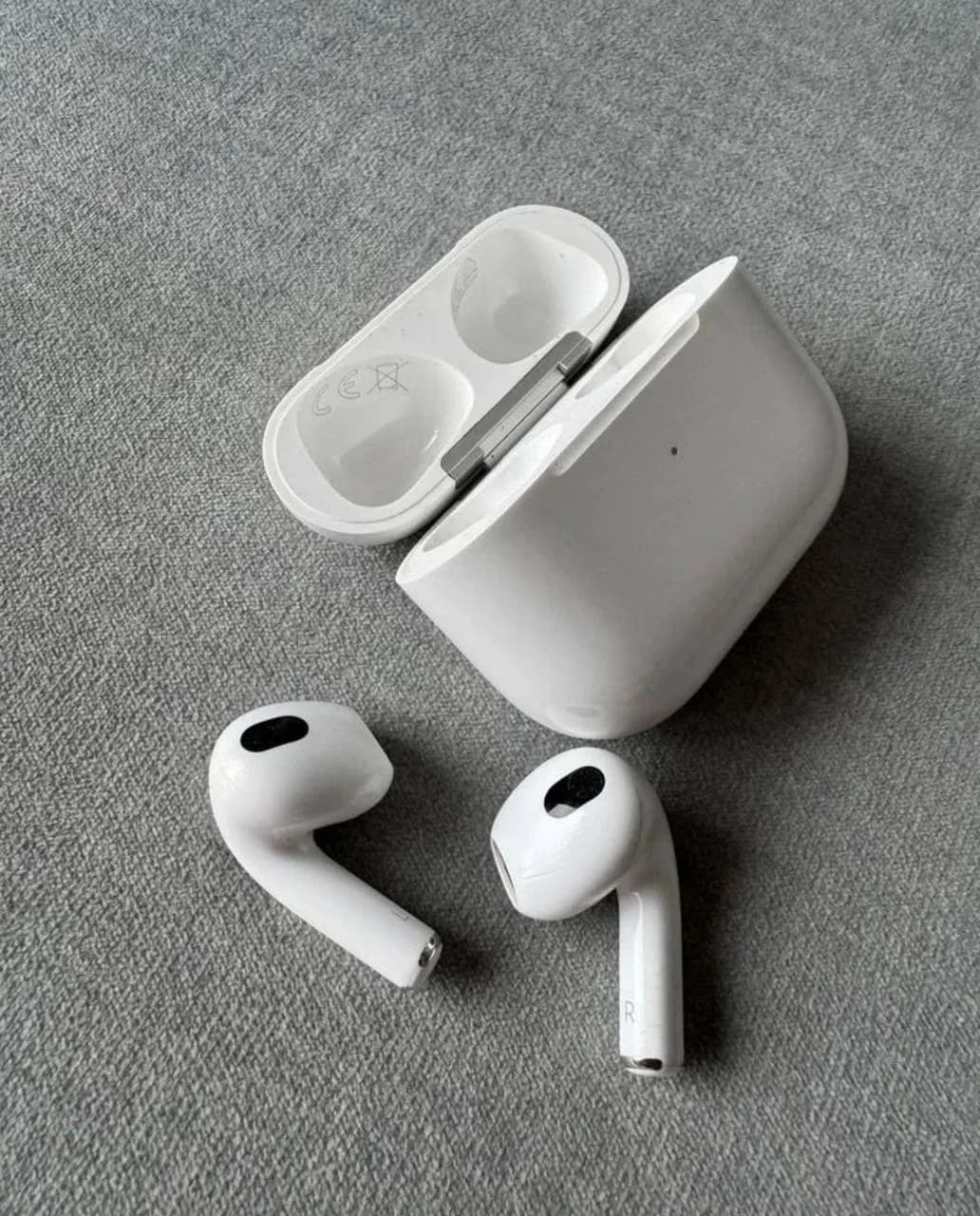 AirPods 3