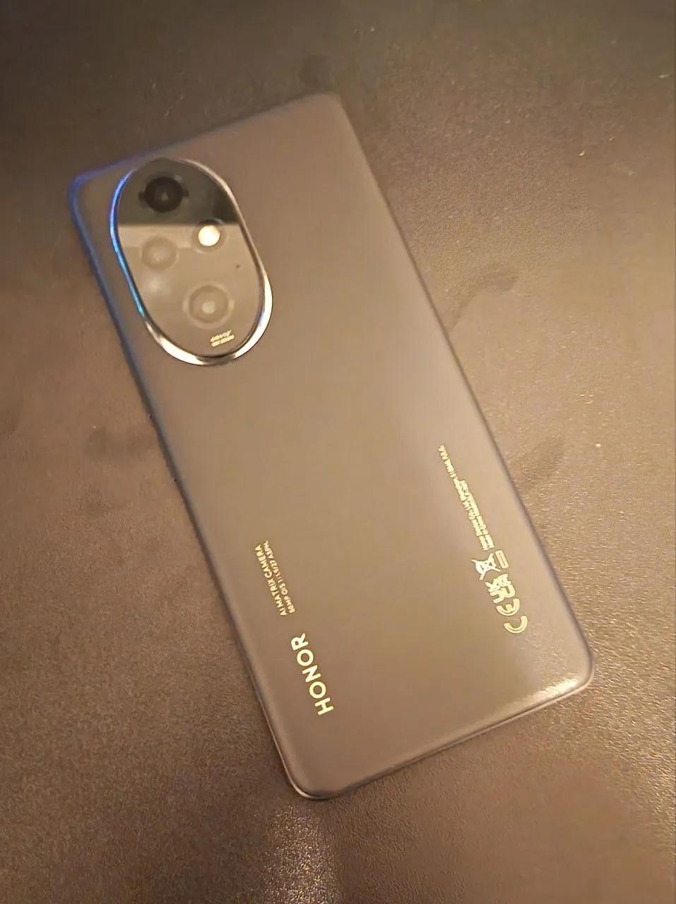 Honor 200 Pro 12/512 ГБ Белград