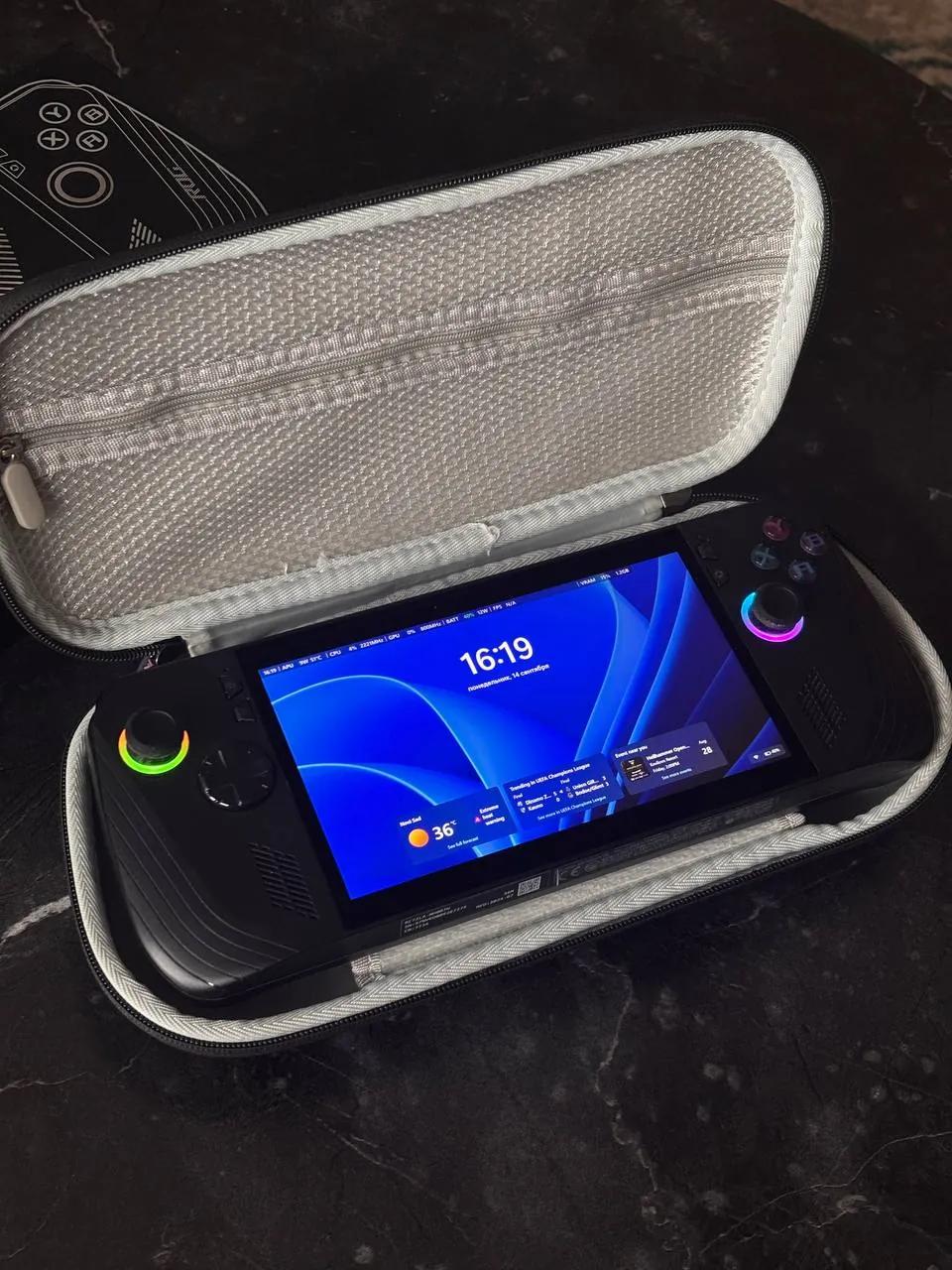 Портативная консоль ASUS ROG Ally X 2024
