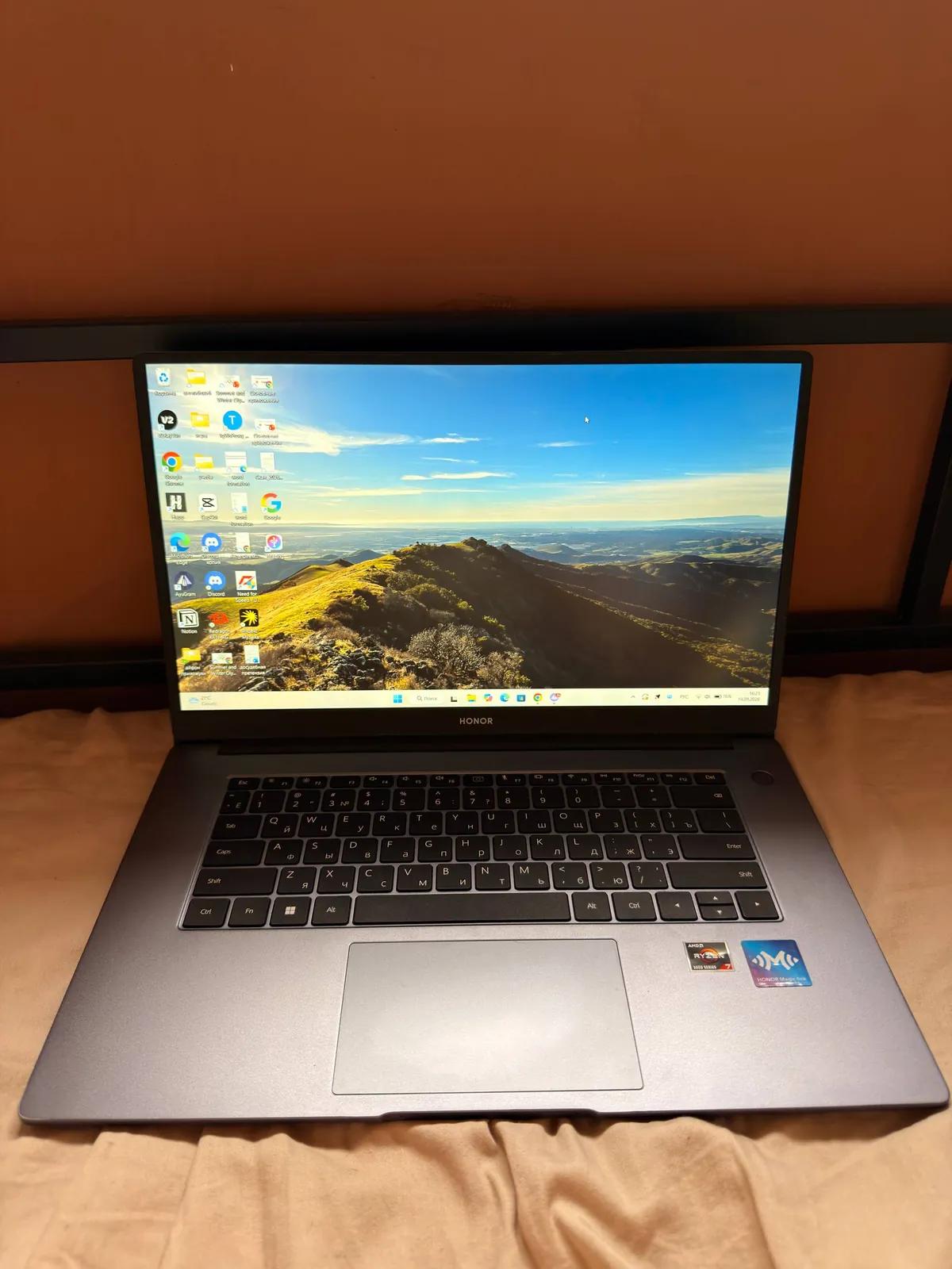 Ноутбук Honor MagicBook x15 16/512 Ryzen 7 5700