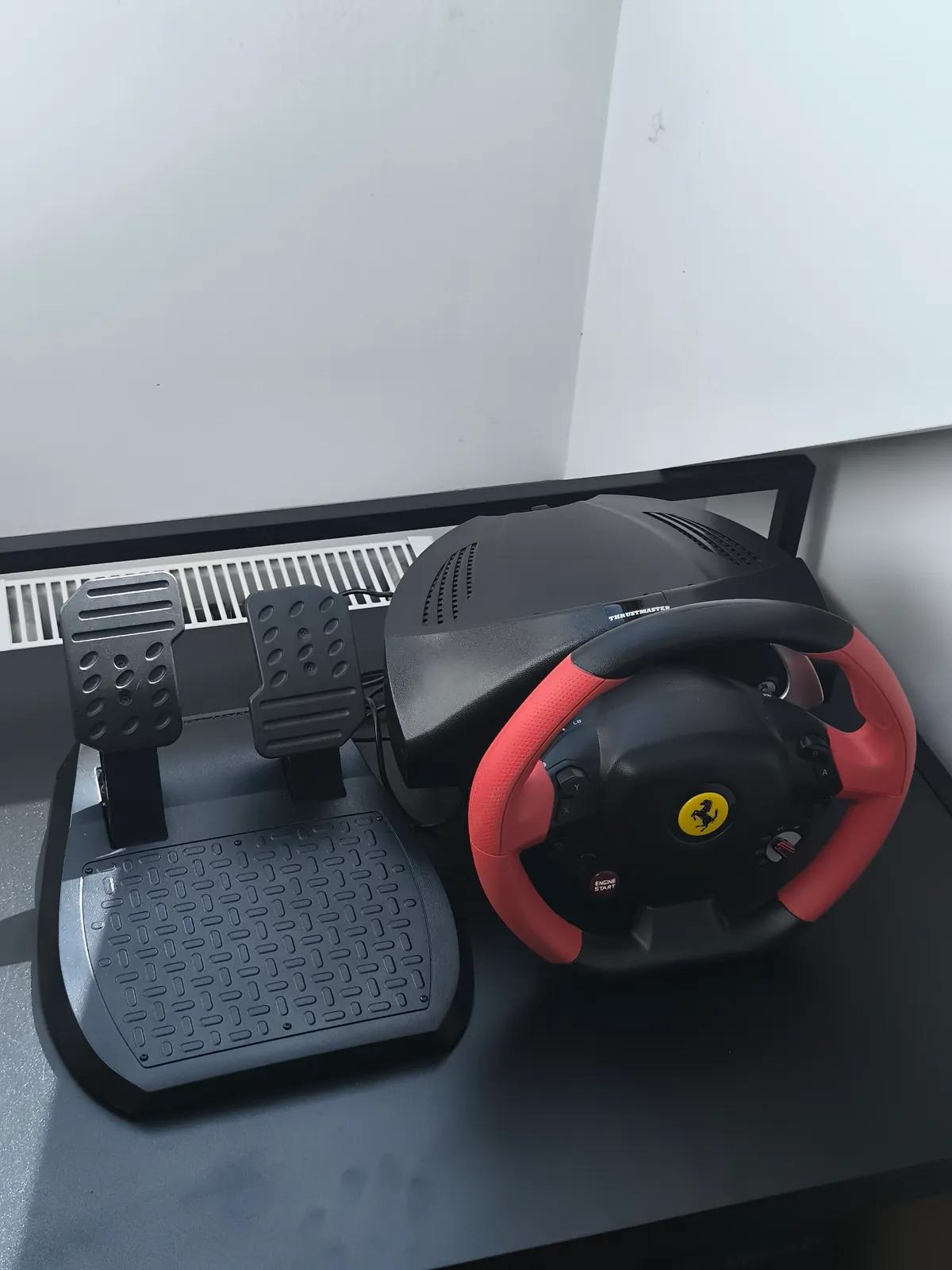 Руль Thrustmaster Ferrari 458 Spider для Xbox