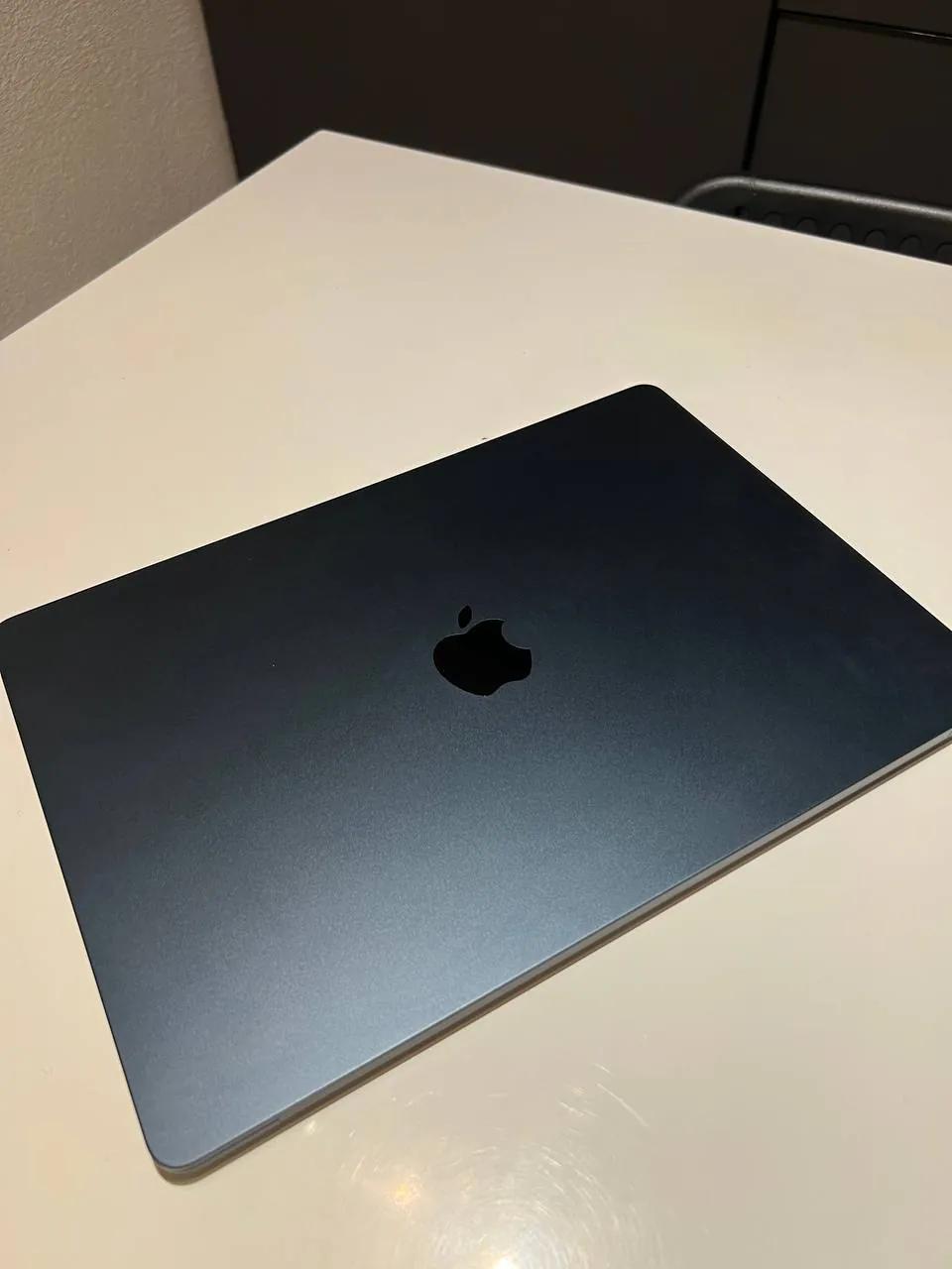 MacBook Air 15 M3 Midnight 2024