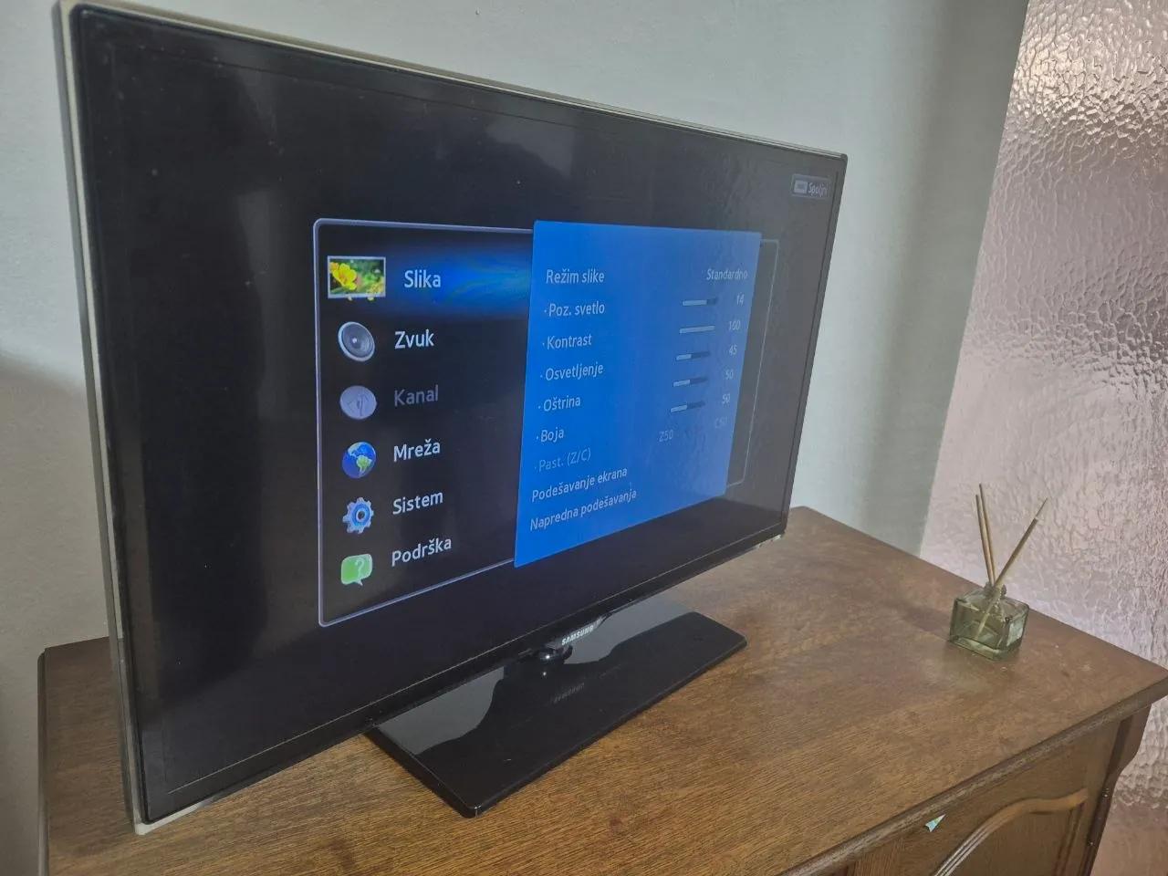 Samsung Smart TV 32 дюйма Full HD
