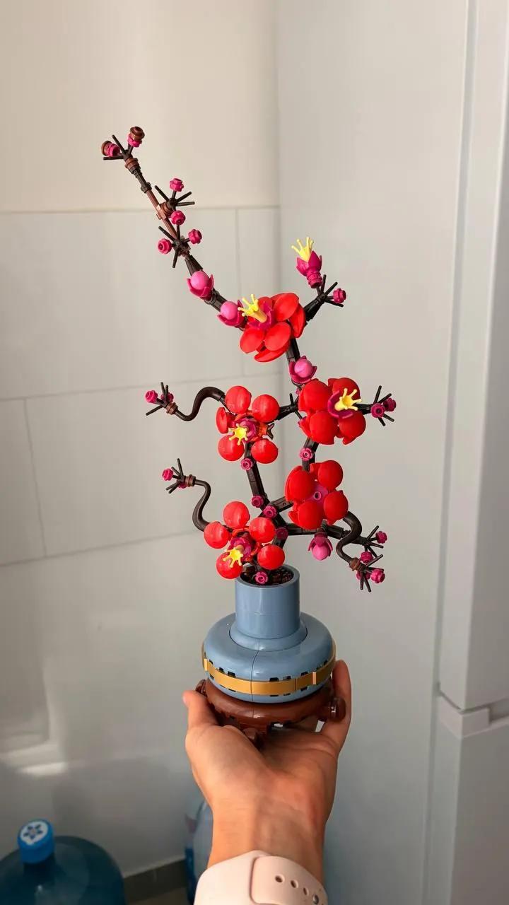LEGO 10369 Botanical Collection Цветок сливы собранный