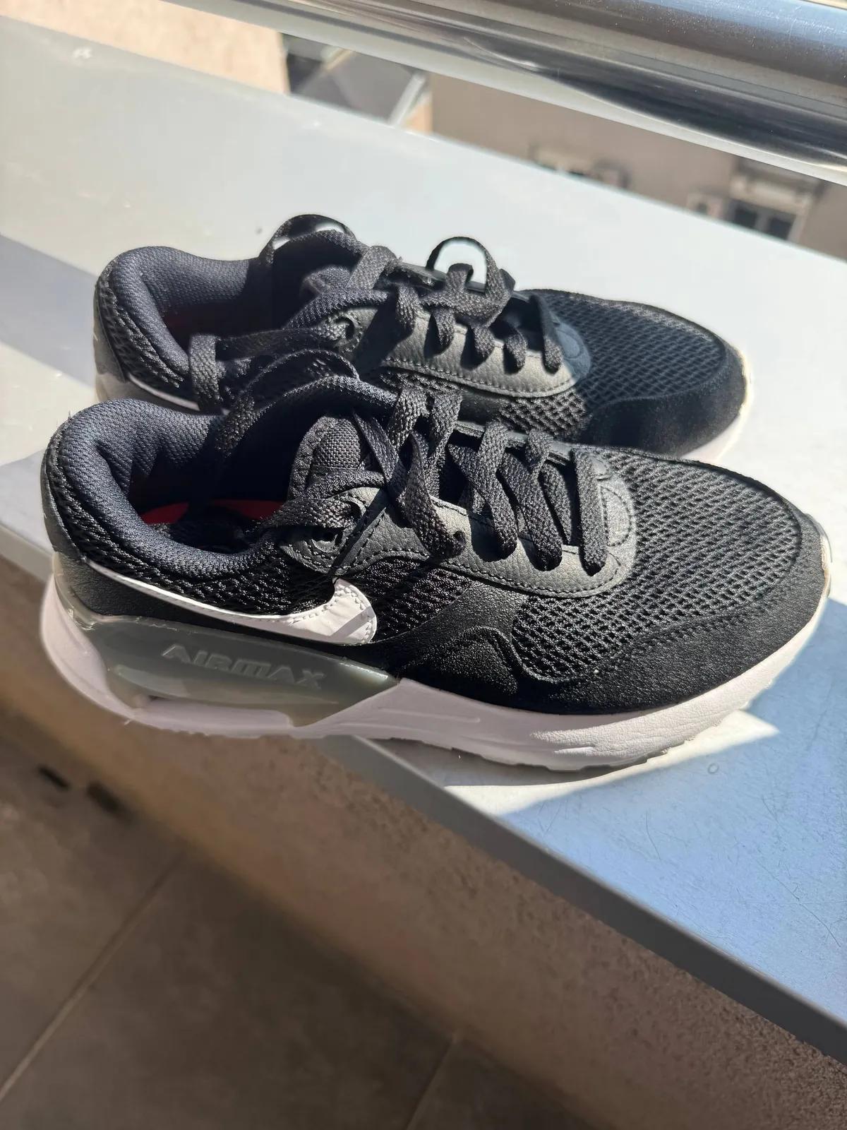 Кроссовки Nike Air Max размер 37