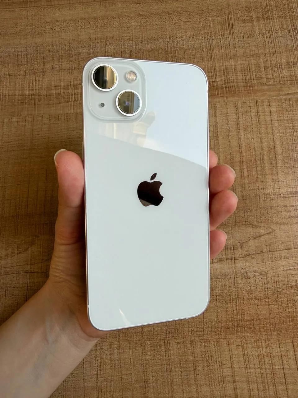 Смартфон iPhone 13 128 ГБ белый