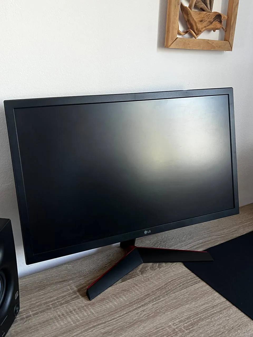 Монитор LG UltraGear 24 дюйма 144Hz
