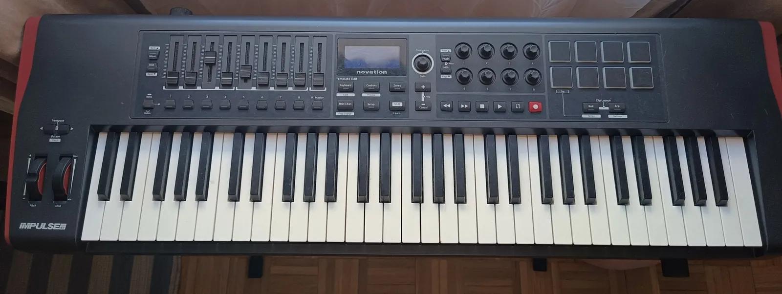MIDI-клавиатура Novation Impulse 61 с педалью и подставкой