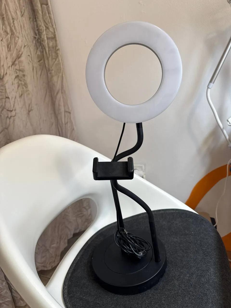 Кольцевая лампа IKEA Lanespelare с держателем телефона
