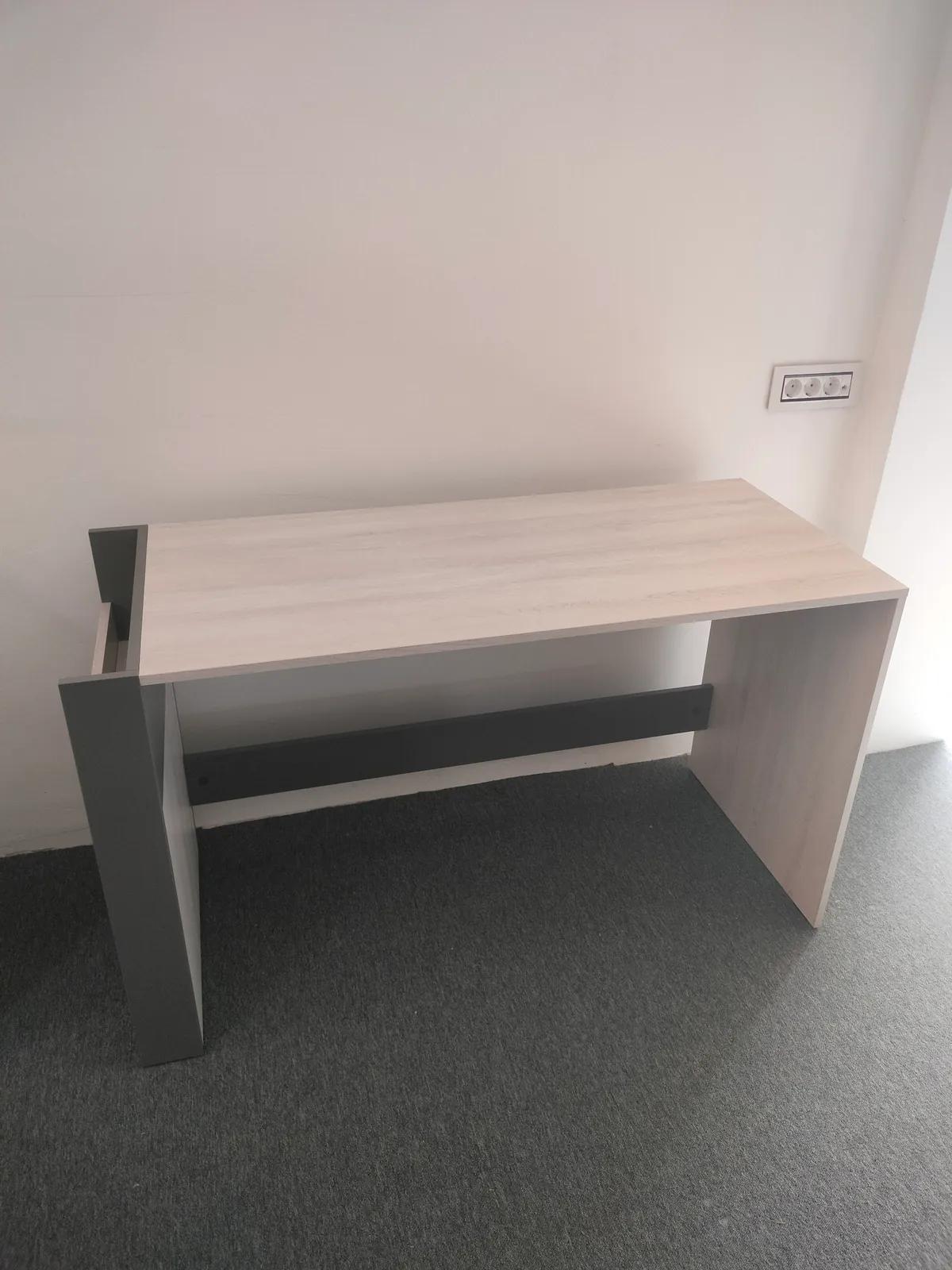 Письменный стол и офисное кресло IKEA новые