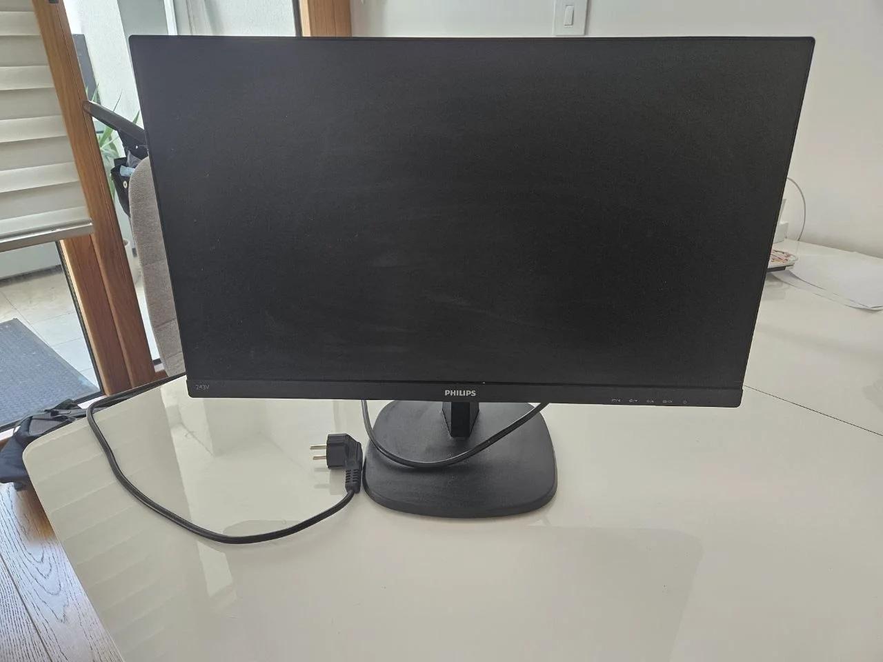 Монитор Philips 243V7q 24 дюйма
