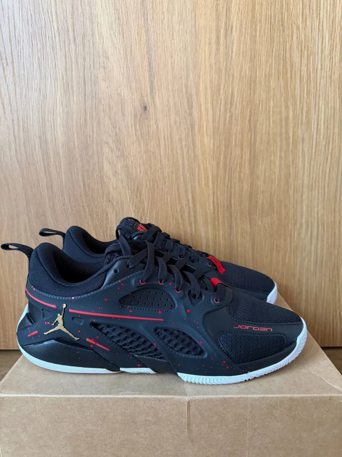 Кроссовки Nike Jordan heir 41