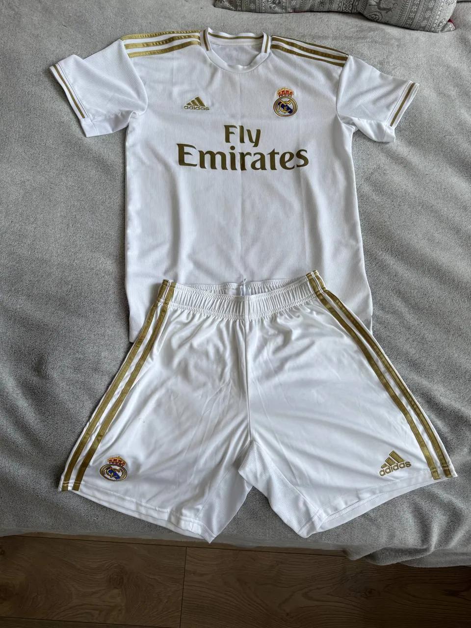Комплект Adidas Real Madrid шорты и футболка размер S