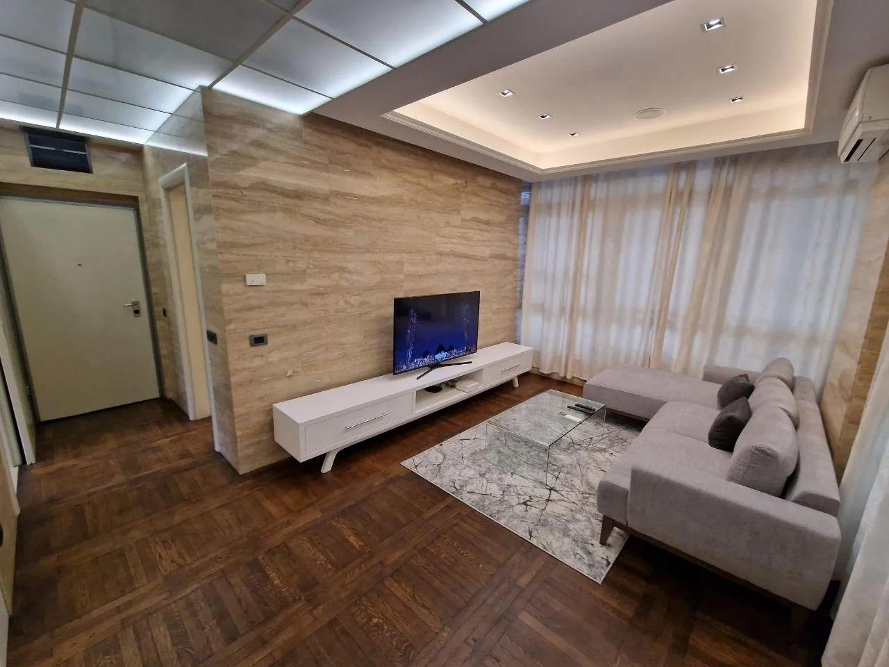 Квартира 48 м² с террасой 110 м² и гаражом Dedinje