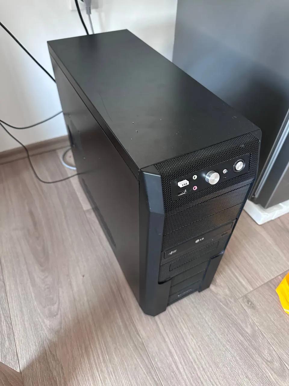 Настольный компьютер i5-4460 RX 580 8 ГБ