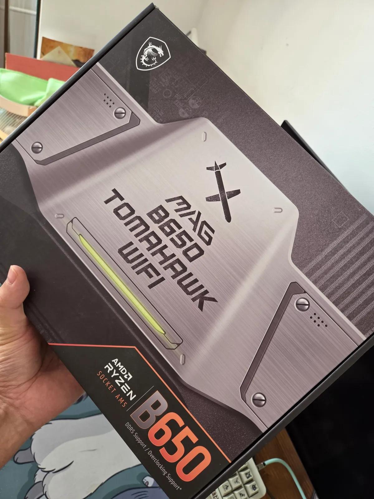Материнская плата MSI B650 Tomahawk WiFi AM5