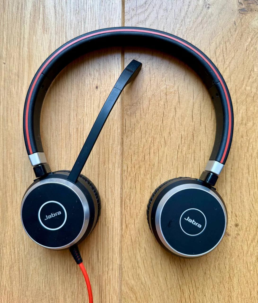 Гарнитура Jabra Evolve 40 UC Stereo с шумоподавлением