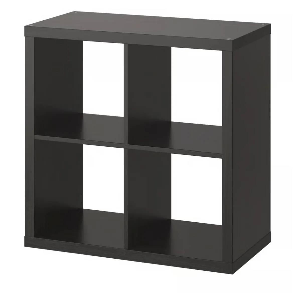 Стеллаж IKEA Kallax 2×2 с двумя серыми коробками