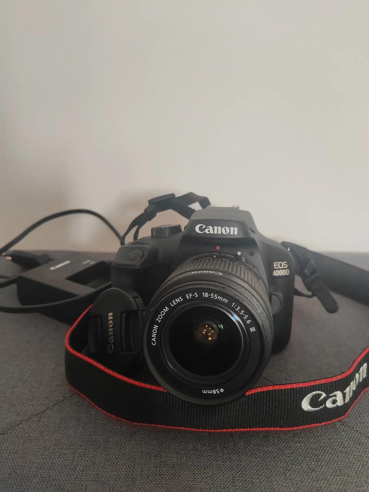 Зеркальный фотоаппарат Canon 4000D Нови-Сад