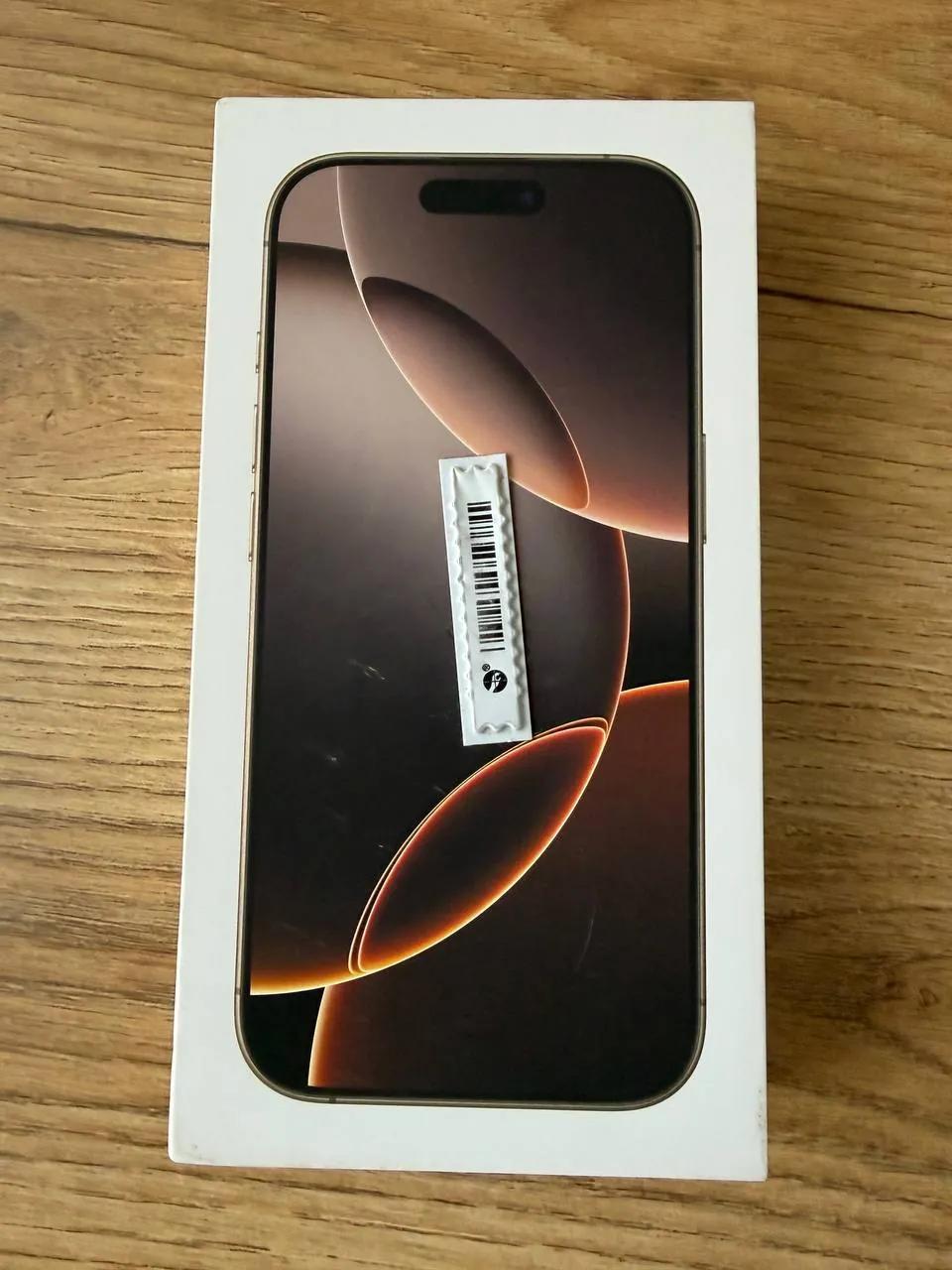 IPhone 16 Pro 512 ГБ Desert Titanium Новый Белград