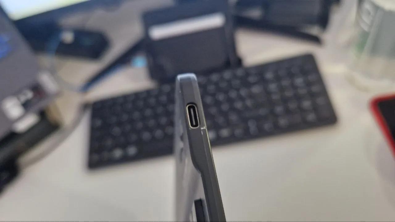 Bluetooth клавиатура Baseus и чехол iPad 12.9