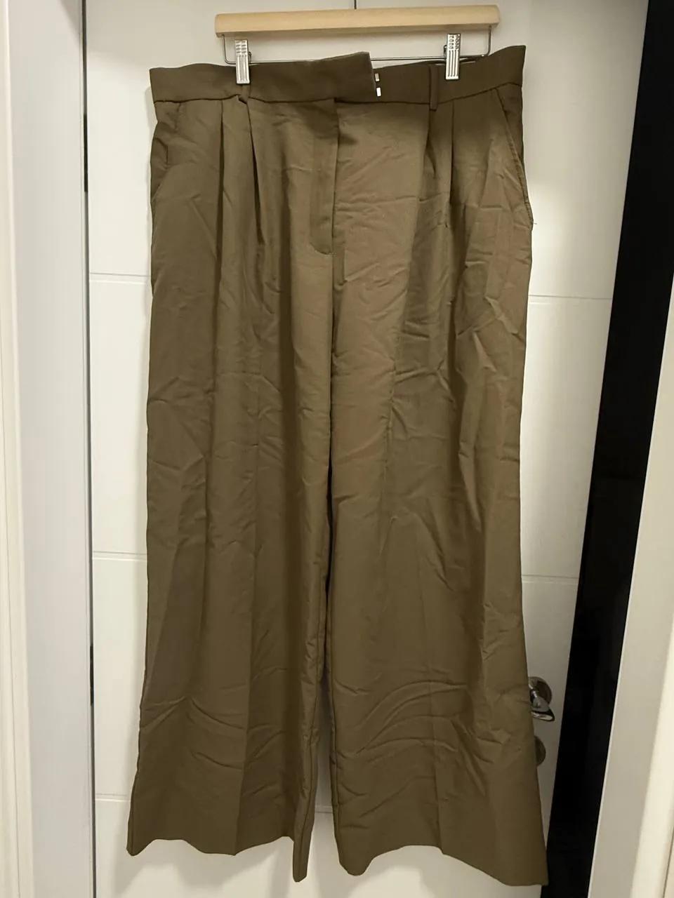 Широкие брюки Reserved XXL оливковый цвет