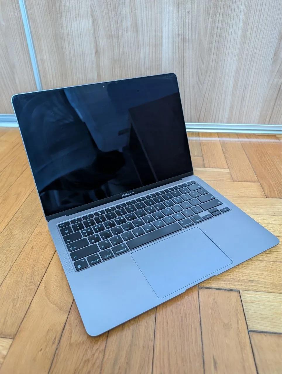 MacBook Air M1 8/256 ГБ батарея 88% Звездара