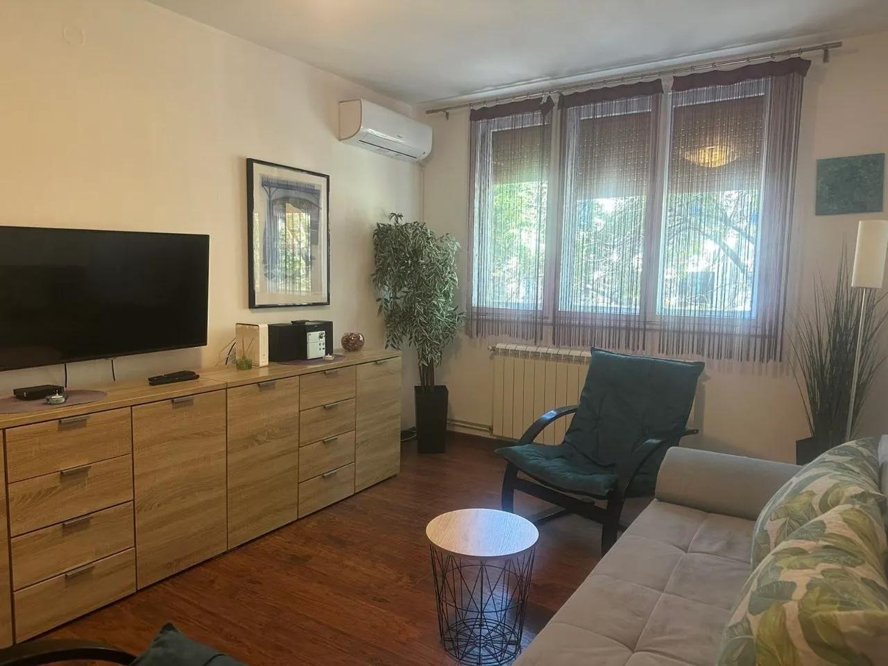 Двухкомнатная квартира 46 м² на Дорчоле Еврейская улица