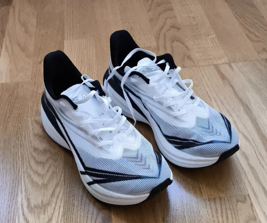 Кроссовки Nike