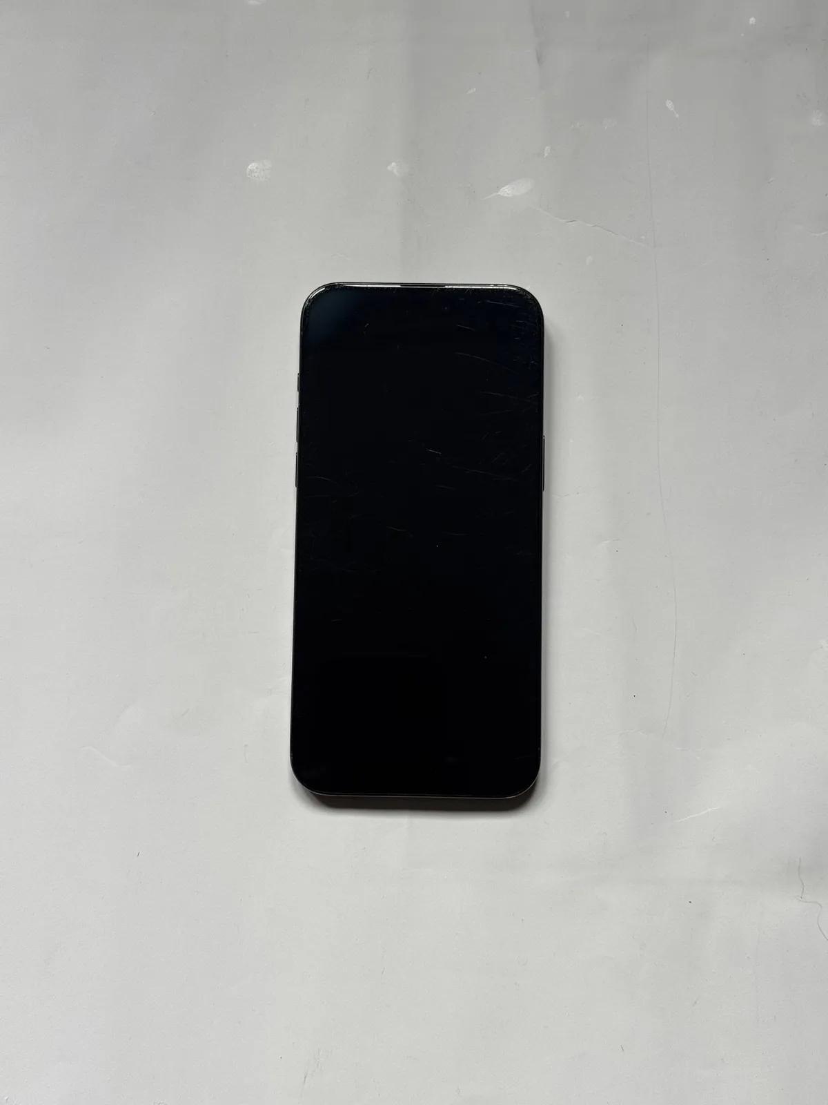 Смартфон Apple iPhone 15 Pro Max 256 ГБ