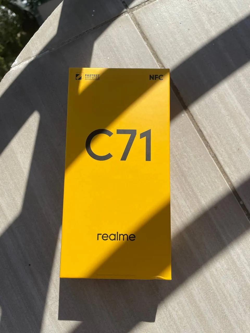 Смартфон Realme C71 256 ГБ в отличном состоянии