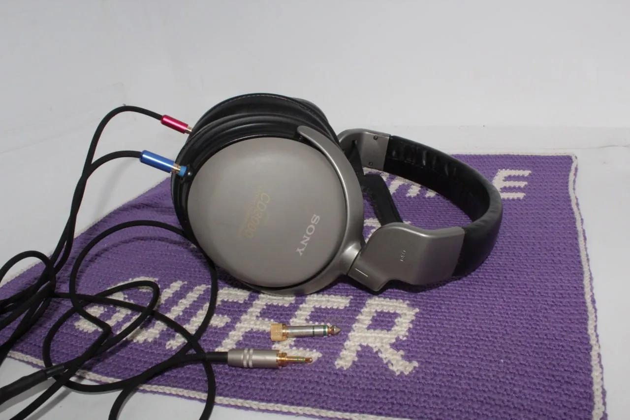 Наушники Sony MDR-CD3000 в коже и овчине