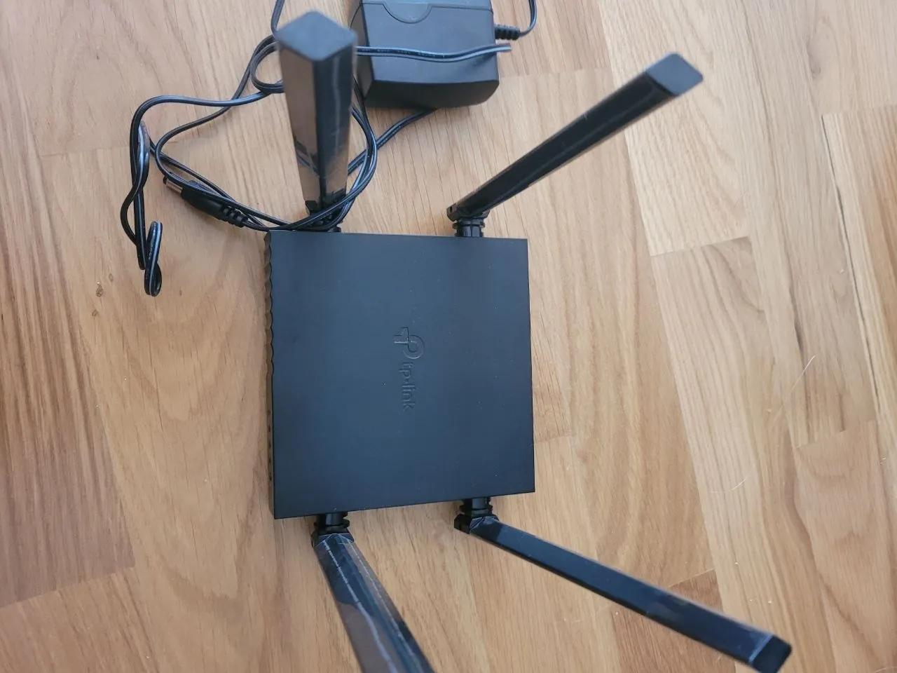 Роутер TP-Link AC1200 новый с коробкой