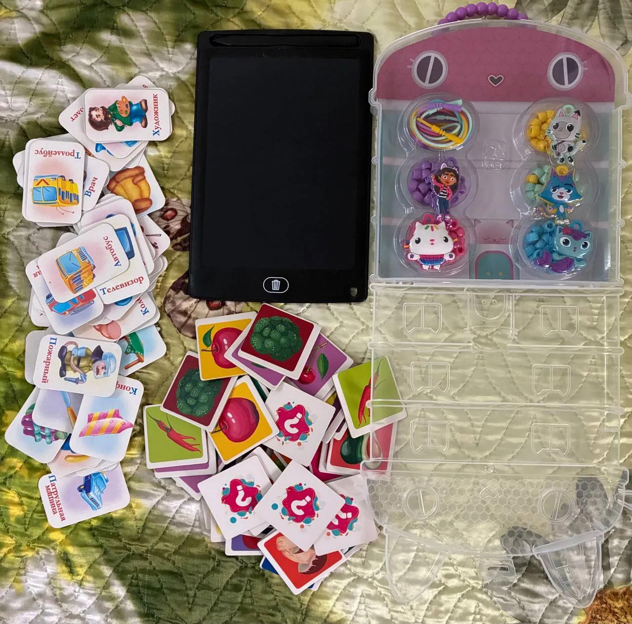 Развивающие игрушки и наборы для детей