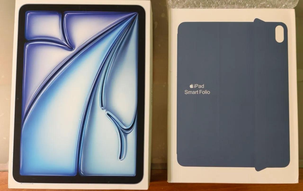 IPad Air M2 128 ГБ с чехлами Белград