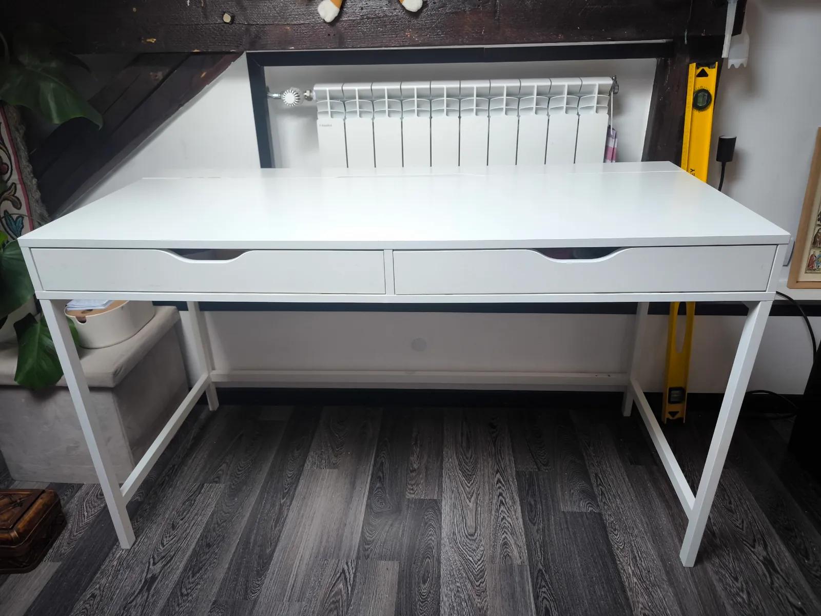Письменный стол IKEA Alex 132×58 см