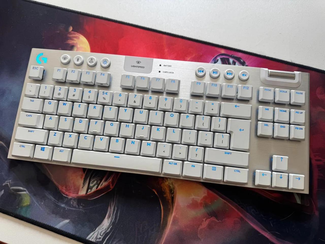 Клавиатура Logitech G915 TKL Lightspeed белая