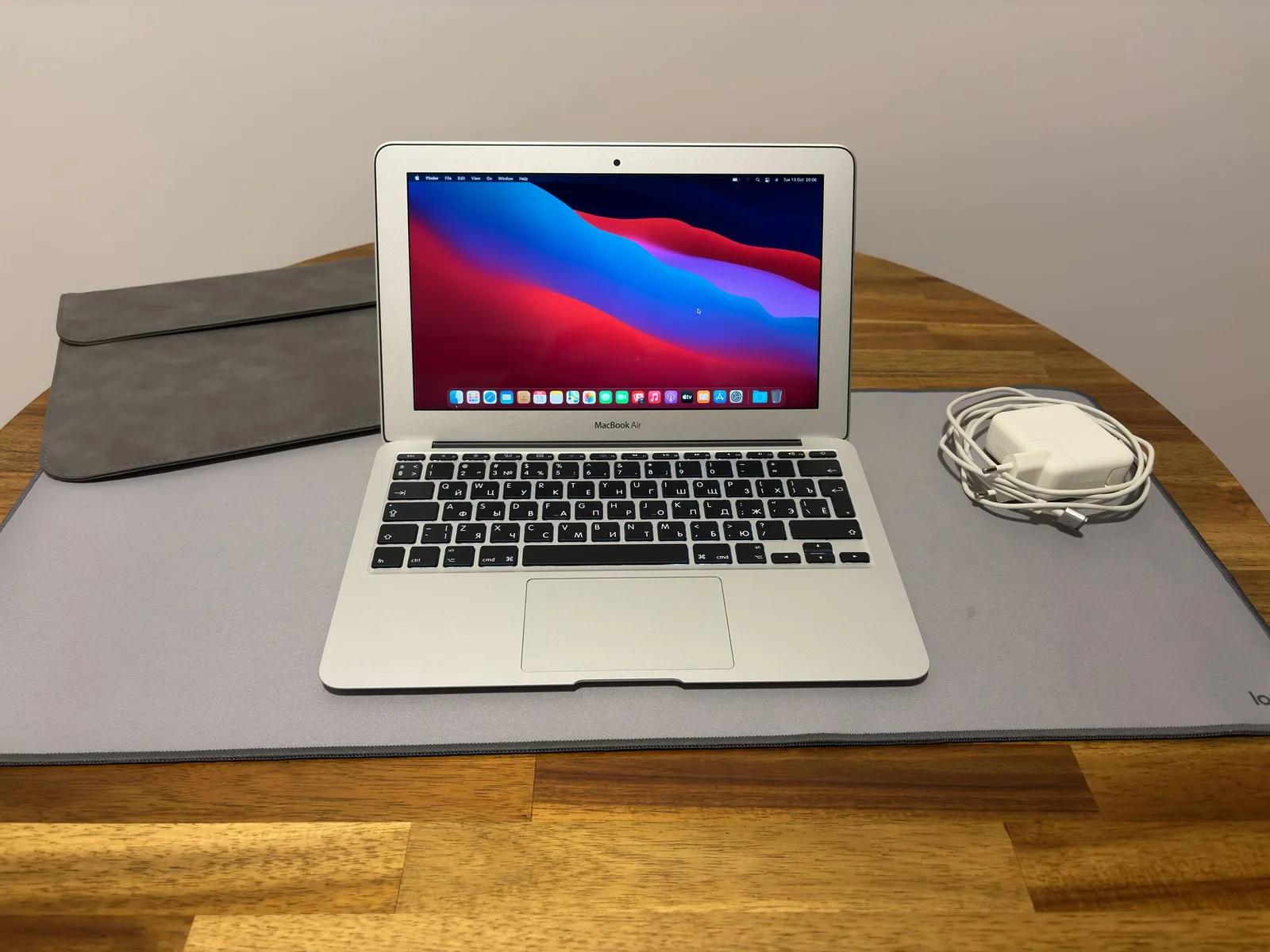 MacBook Air 11 дюймов 4/256 ГБ 2014